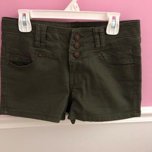 High-waisted Green Shorts